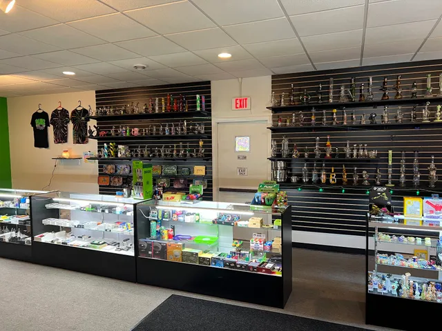 DUBZ Smoke & Vapor - Smoke Shop