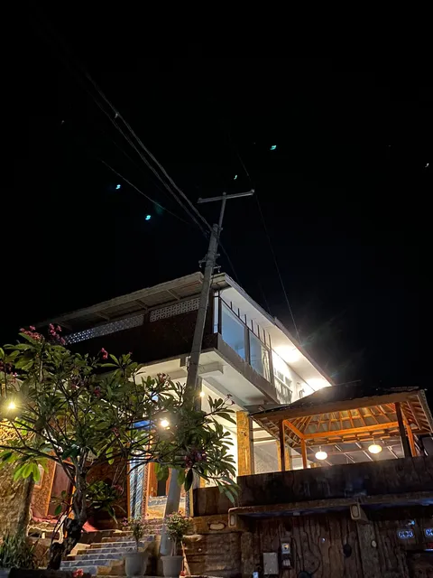 Anugrah Hotel And warung