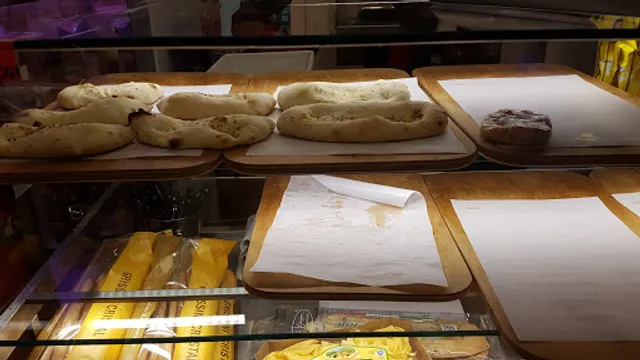 Italian Pizza Shop🍕| Pizzería en Marbella