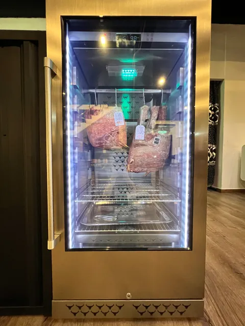 Mini Marina Cruise Cafe