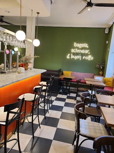 Mazál Bagels & Café – Chamberí