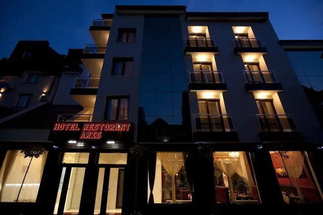Hotel Aris