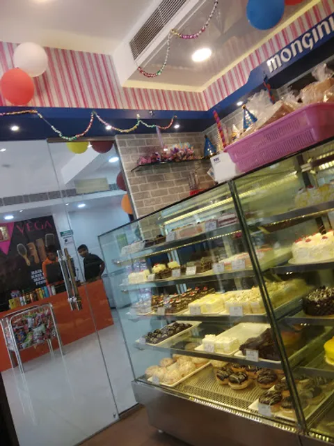 Monginis Cake Shop