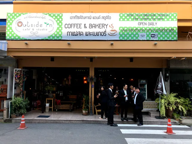 Outside In Cafe & Studio