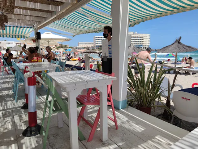 La Cangreja Galúa, La Manga