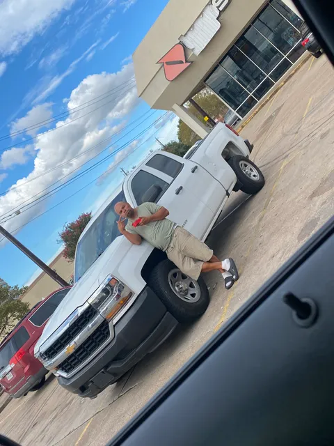 Houston Motors Group LLC