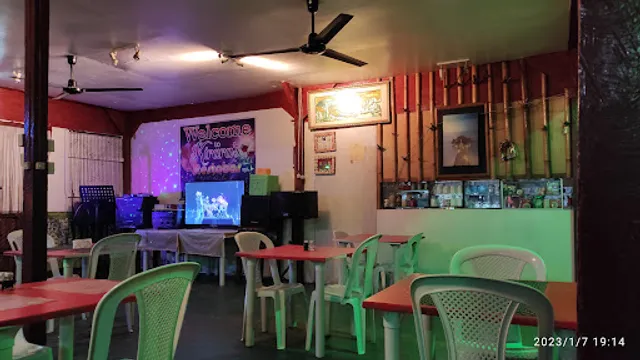 Kiraras kitchen and Bar