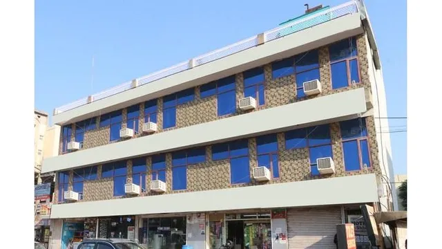 OYO 19843 The Shine Broadway