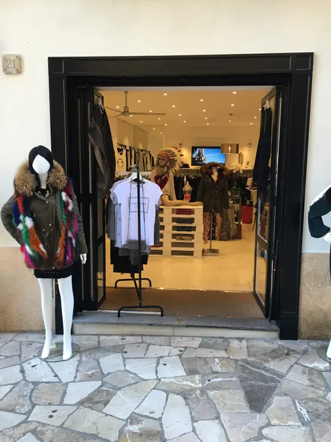 i Miss Sophie Boutique