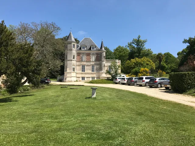 Chateau Charbontiere