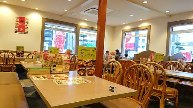 ガスト 松山朝生田店