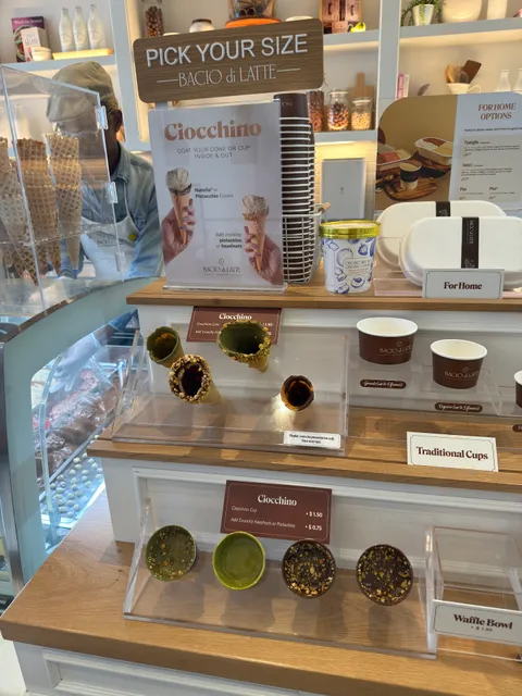 Bacio di Latte | Calabasas, LA