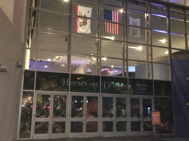 Pacific Collections Gift Shop