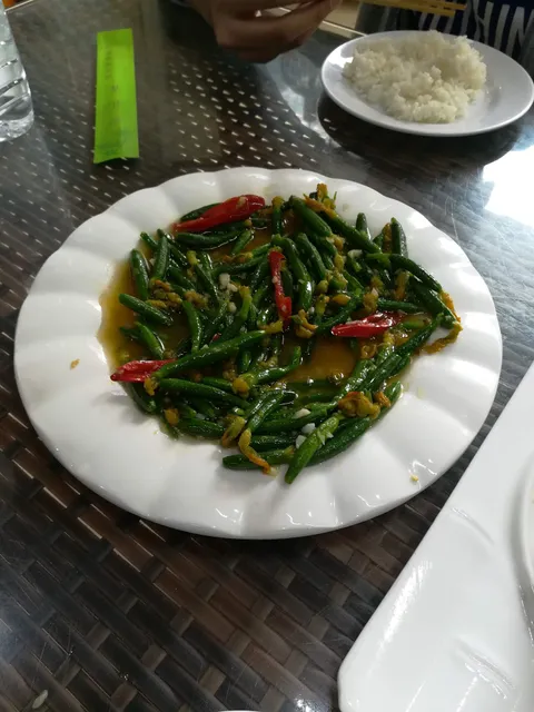 Golden Peacock Dai Ethnic Flavor