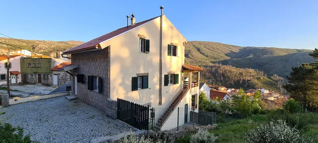 Casa na Serra, Sabugueiro