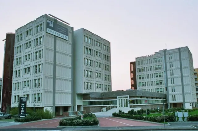 Wall Art Apartmenthotel