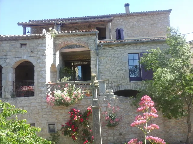 Domaine de Peyre Brune (Vins, gîtes et chambres d'hôtes)