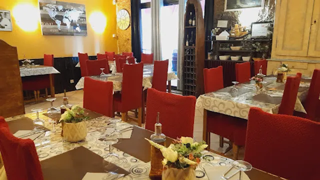 Bollywood Restaurant Indien - Bar - Café - Oyonnax