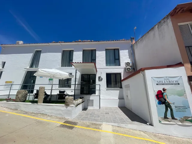 Albergue Los Miliarios