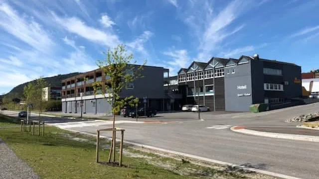 Husnes Sentrum Hotell