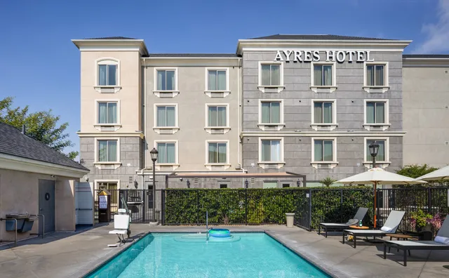 Ayres Hotel Fountain Valley - Huntington Beach