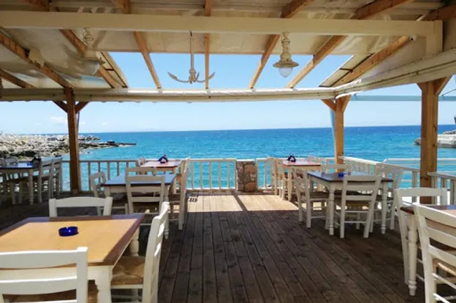 Taverna Obrosgialos-Sea food & more