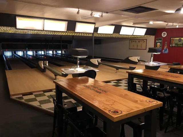 Pincrest Bar & Lanes