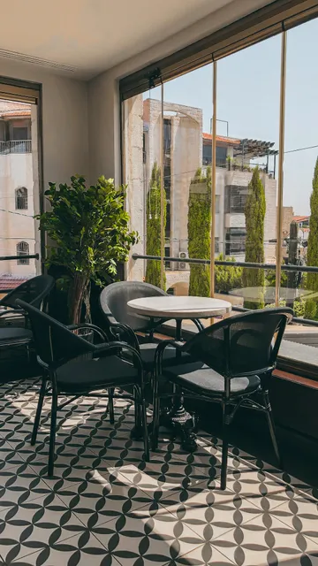 Deja Brew - Specialty Coffee house -