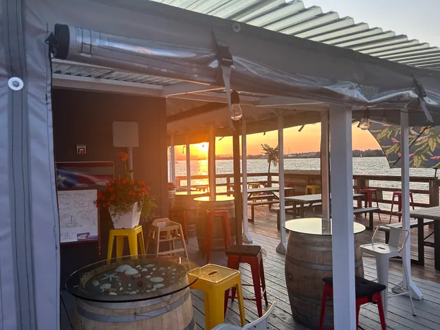 Sabor Del Río Café