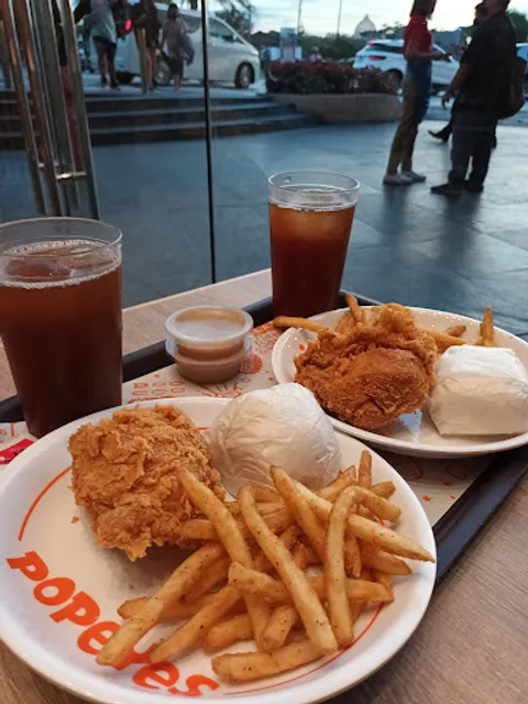 Popeyes Evia