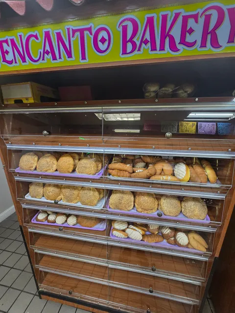 El Encanto Bakery