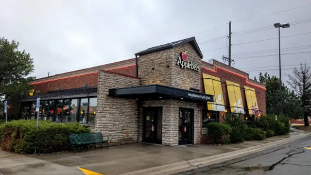 Applebee's Grill + Bar