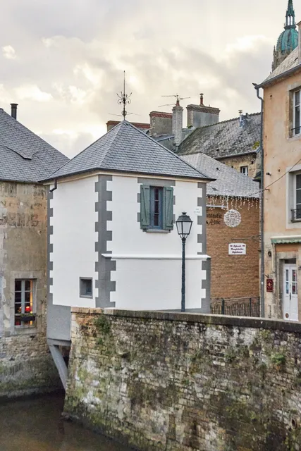 The smallest house in France