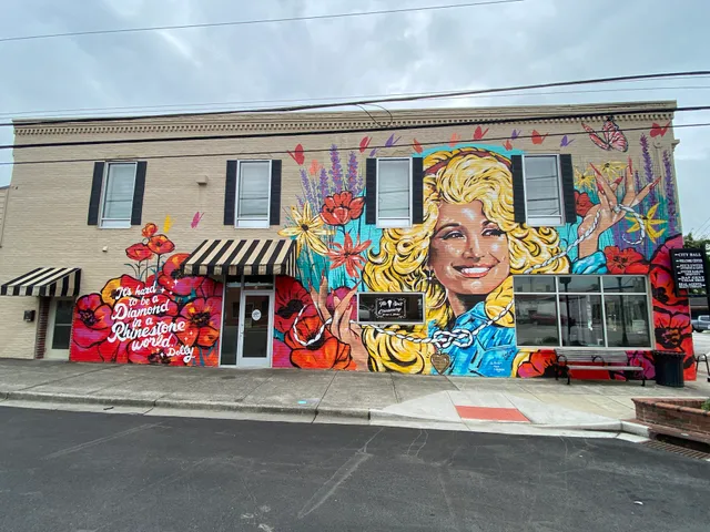 Dolly Parton Mural