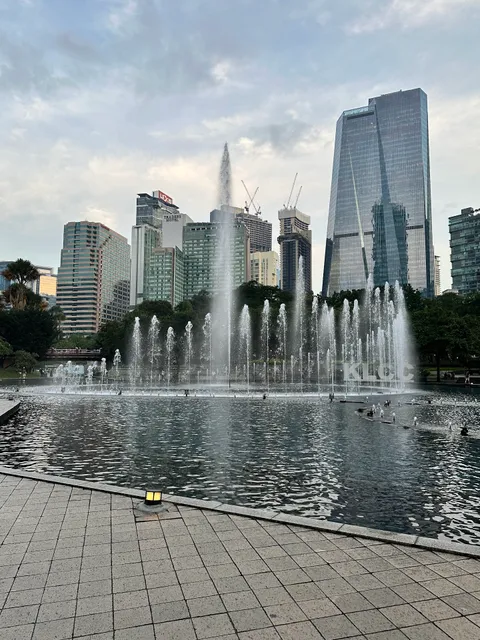 Symphony Lake Water Show