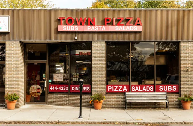 Town House of Pizza