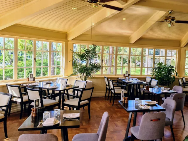 Verandah Restaurant & Bar