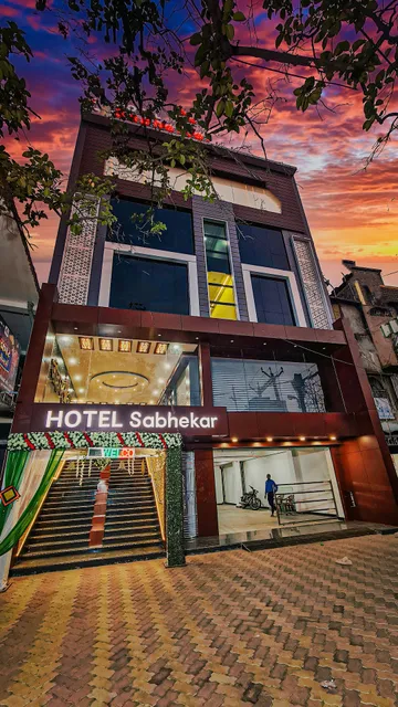 Hotel Sabhekar