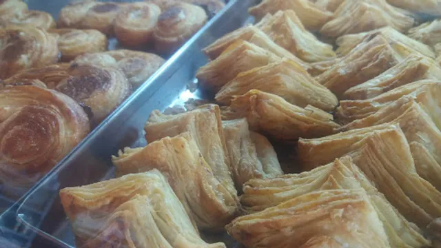 Irmãos Oliveira Panificadora E Conveniencia