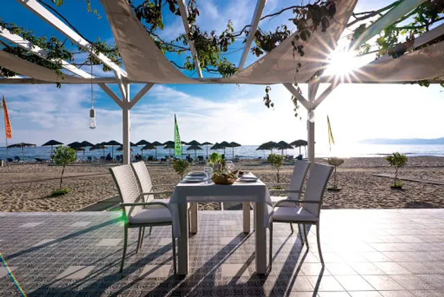 San Antonio Beach Restaurant & Bar