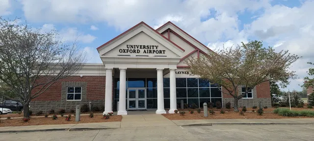 University-Oxford Airport