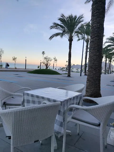 Bistro " La Liebre "