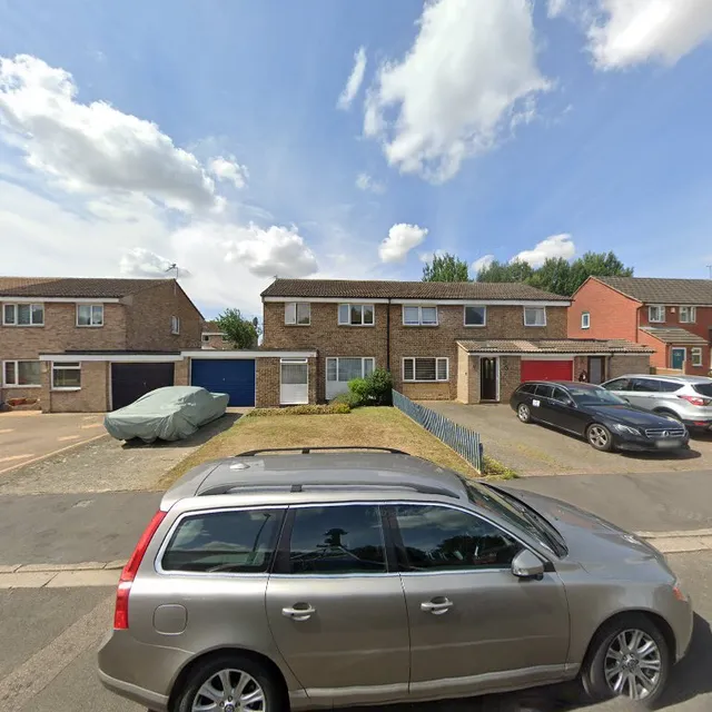 Bicester Taxis Arora Cars