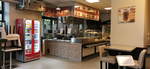 Victorian Paradise SB Backshop & Bistro