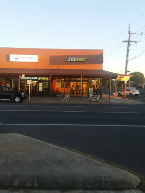 Mighty Moes Pizza and Grill