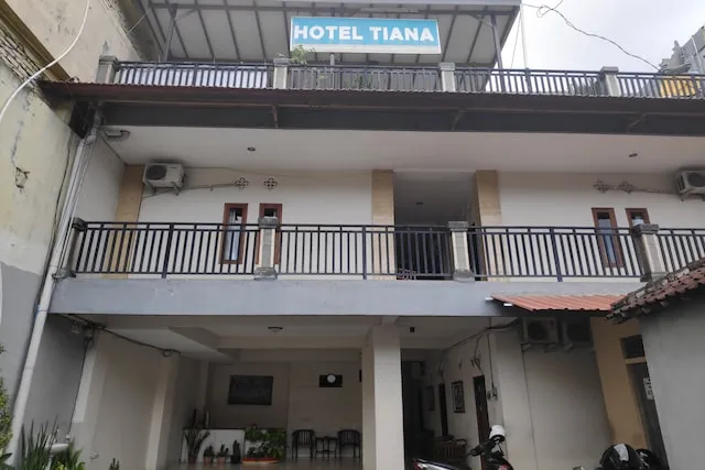 OYO 90096 Hotel Tiana