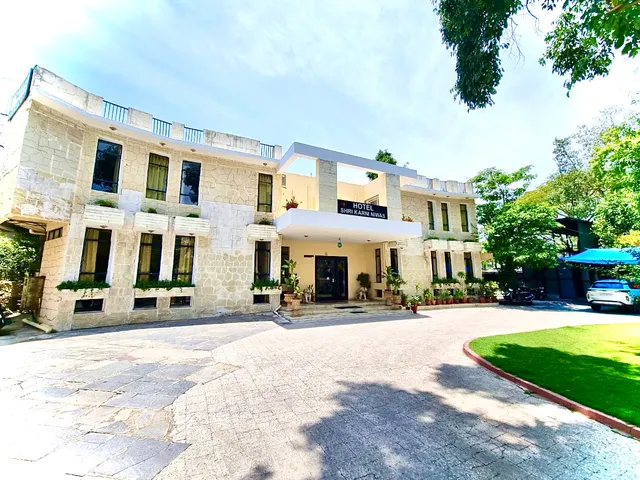 Hotel Shri Karni Niwas