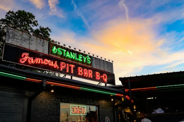 Stanley's Famous Pit Barbecue