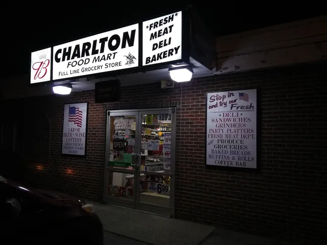 Charlton Food Mart