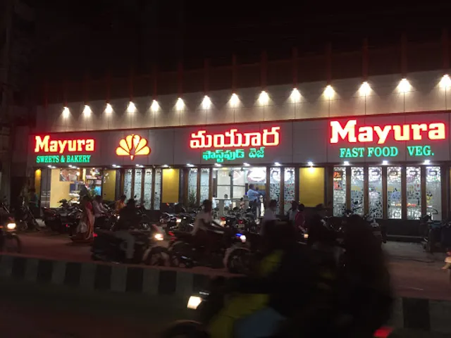 HOTEL VISHNU PRIYA - PURE VEG